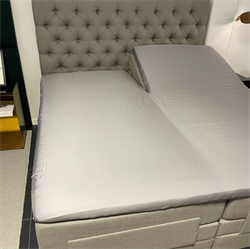 Tencel Splitlagen med elastik i Grå - str. 180 x 200 x 25 / 80 cm